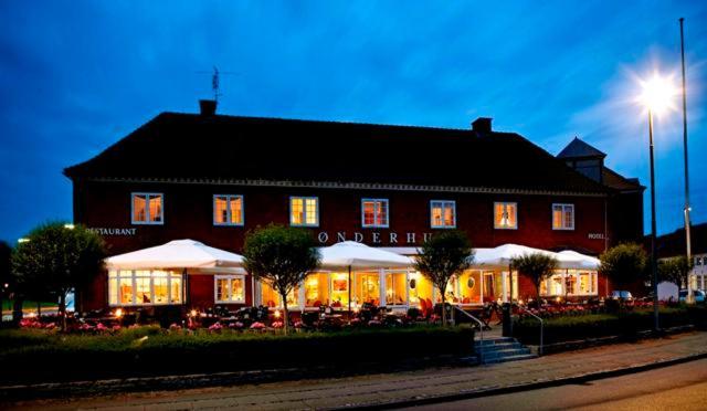 Hotel Tonderhus Екстер'єр фото